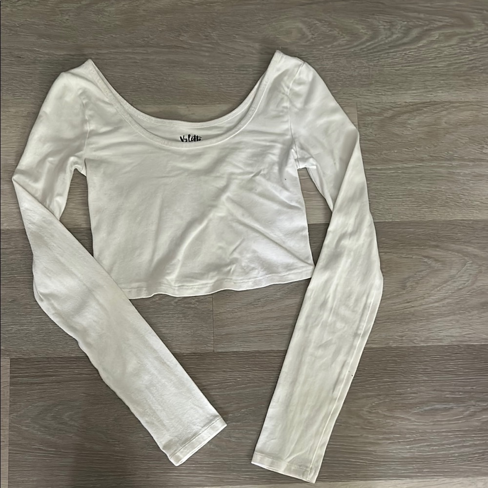 White Fitted Crop Top with Long Sleeves